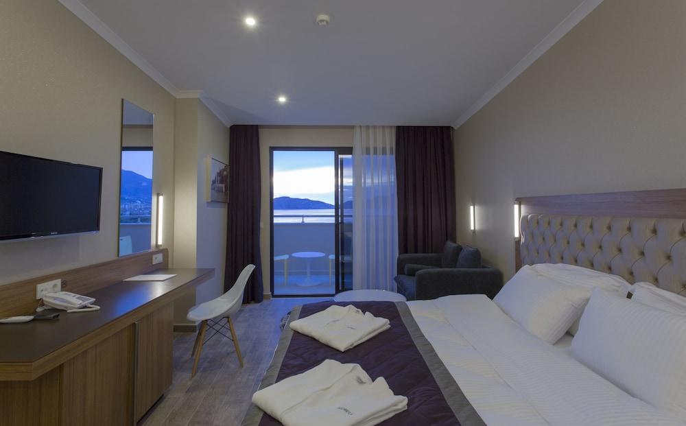 Michell Hotel (Adults Only) Алания Экстерьер фото